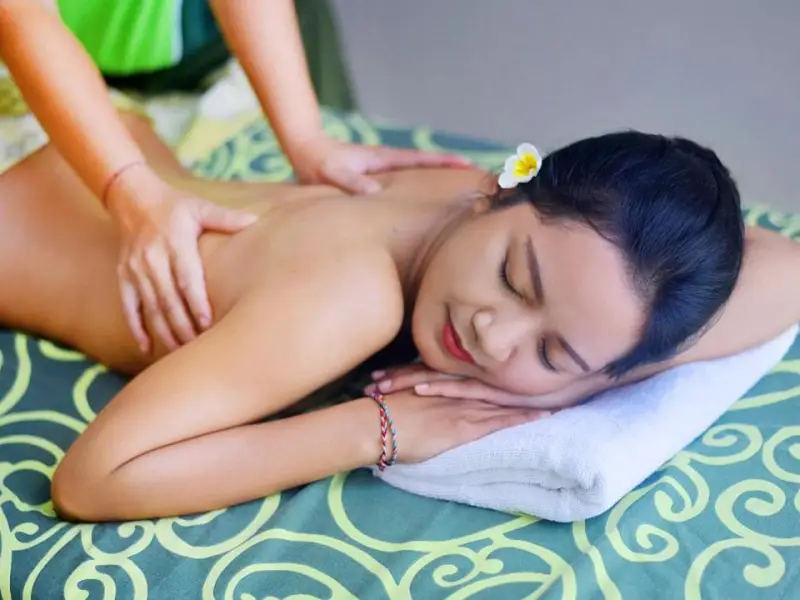 Kenapa Weekend Banyak Orang Pilih Spa