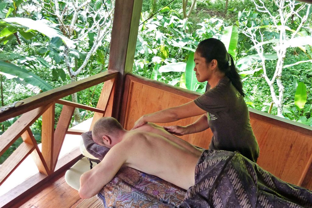 Fakta Unik Balinese Massage yang Jarang Diketahui